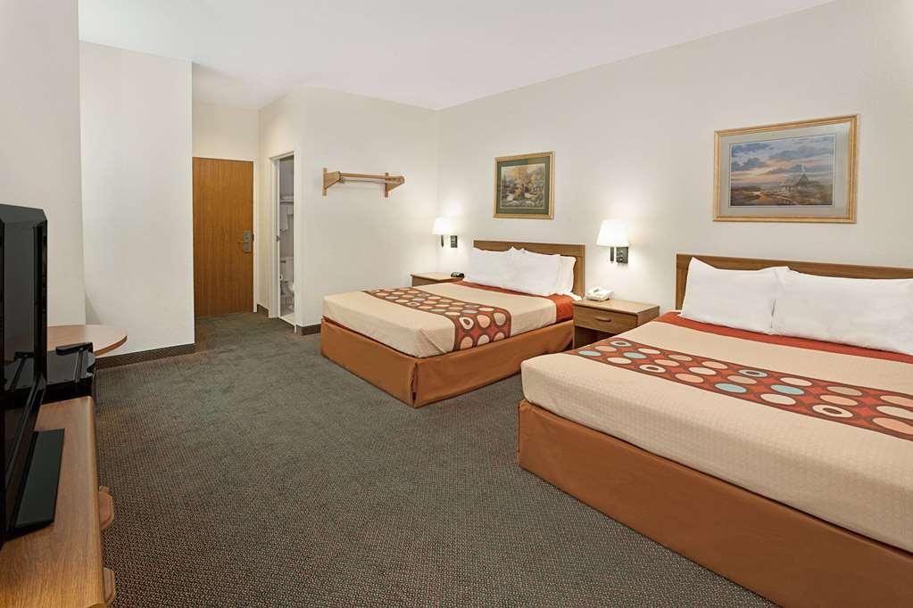 Готель Super 8 By Wyndham Hampshire Il Номер фото